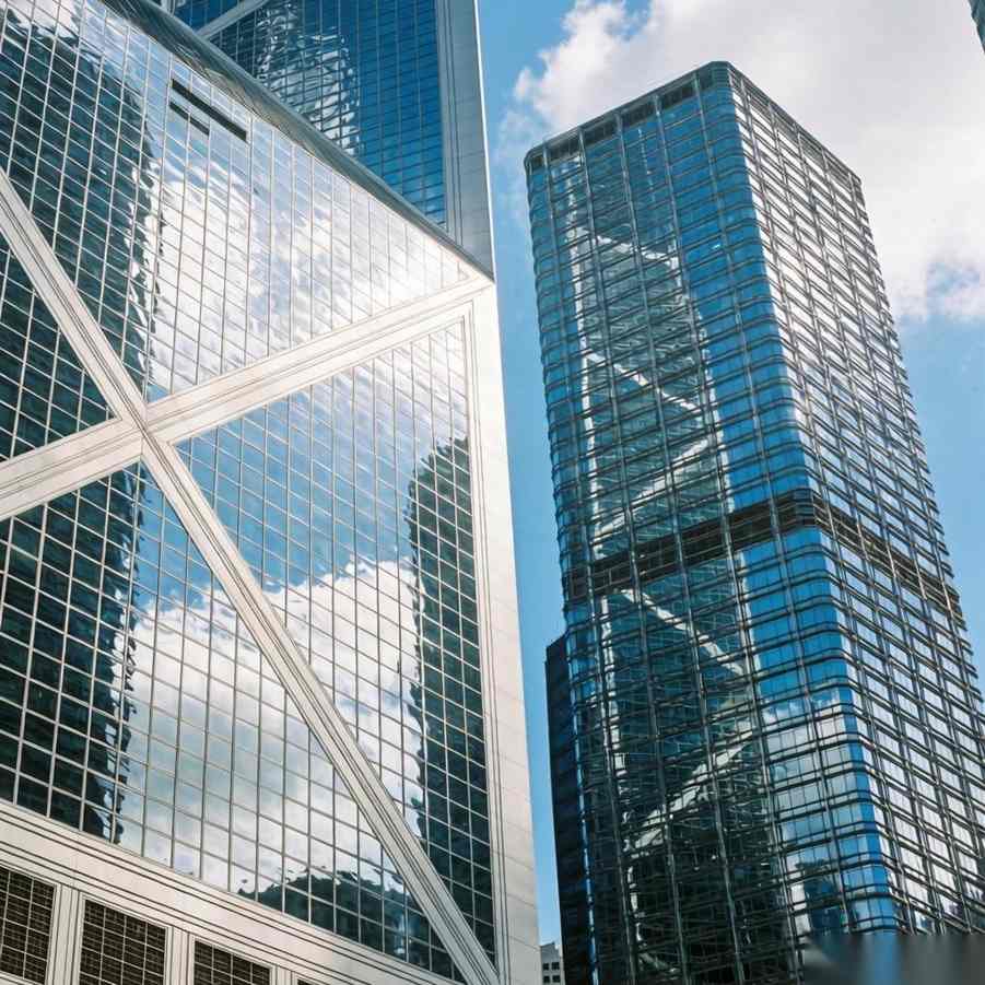 何立峰出席香港国际金融领袖投资峰会并致辞(图1)