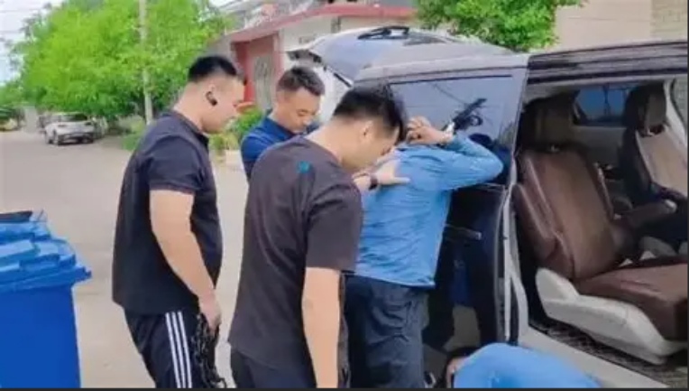 追凶27年凶手判死缓，关键证据为何集体消失？ - 新龙谷信息港