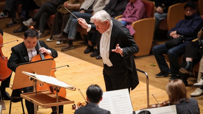 两首交响诗，演绎理查·施特劳斯截然不同的两面