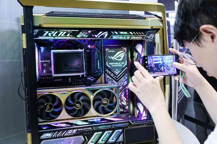 华硕主板撼动BW2025 ROG玩+乐园引玩家狂欢(图23)