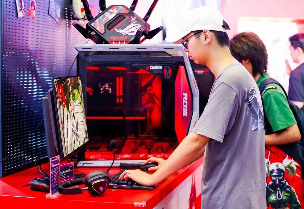 华硕主板撼动BW2025 ROG玩+乐园引玩家狂欢(图8)