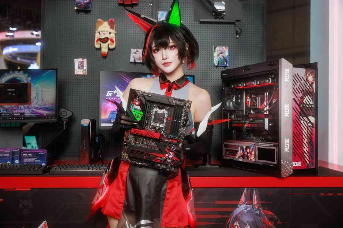 华硕主板BW2025大放异彩 ROG玩+乐园信仰集结