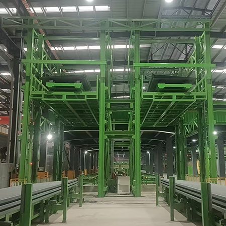 导轨式升降平台在集装箱行业大型配件垂直输送中的应用 2026-01-22