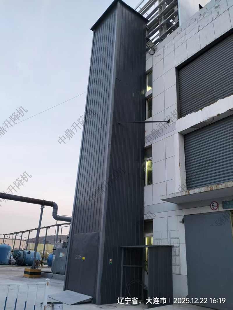 防爆室外贴墙货梯：高危场景的垂直运输安全卫士 2025-12-24(图2)