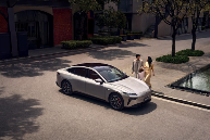 军工安全+同级颜值王！2025款东风奕派007领衔10-15万新能源轿车全能之选