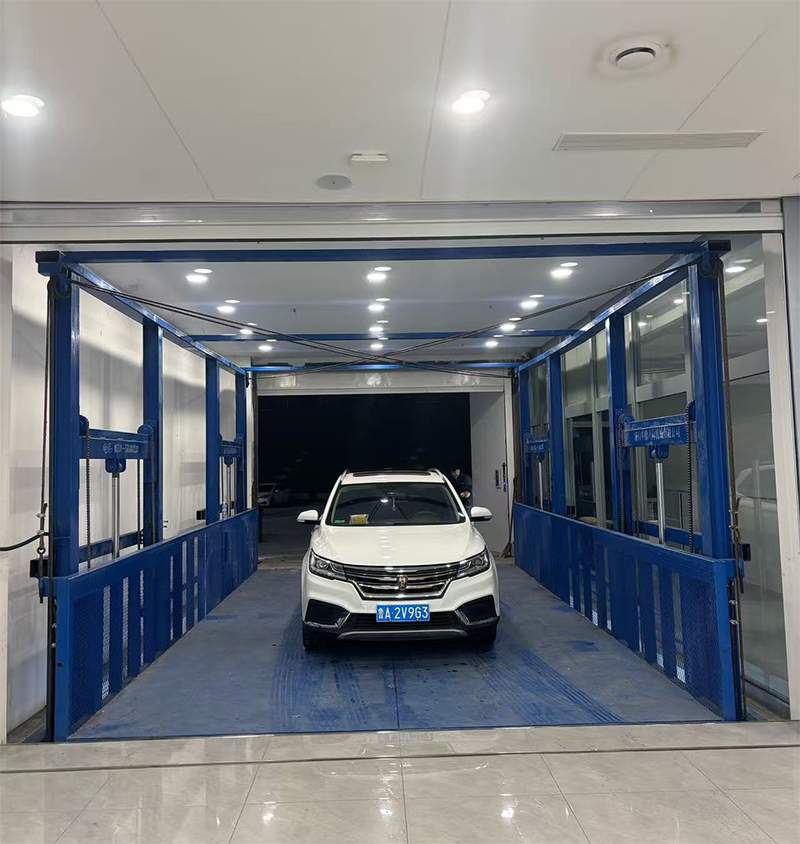 8米升程4缸8柱导轨式汽车货梯 2025-11-30