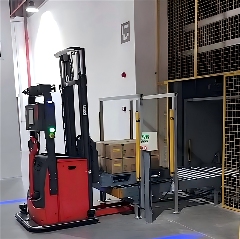 AGV对接往复式提升机：智能物流的垂直联动核心 2025-11-27