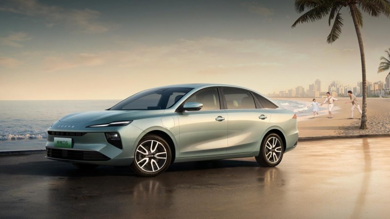 十万级电车推荐不纠结！荣威纯电D6上海优惠+反向虚标直击痛点