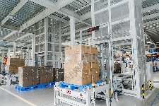 往复式提升机：多领域垂直转运的高效解决方案 2025-11-13(图2)