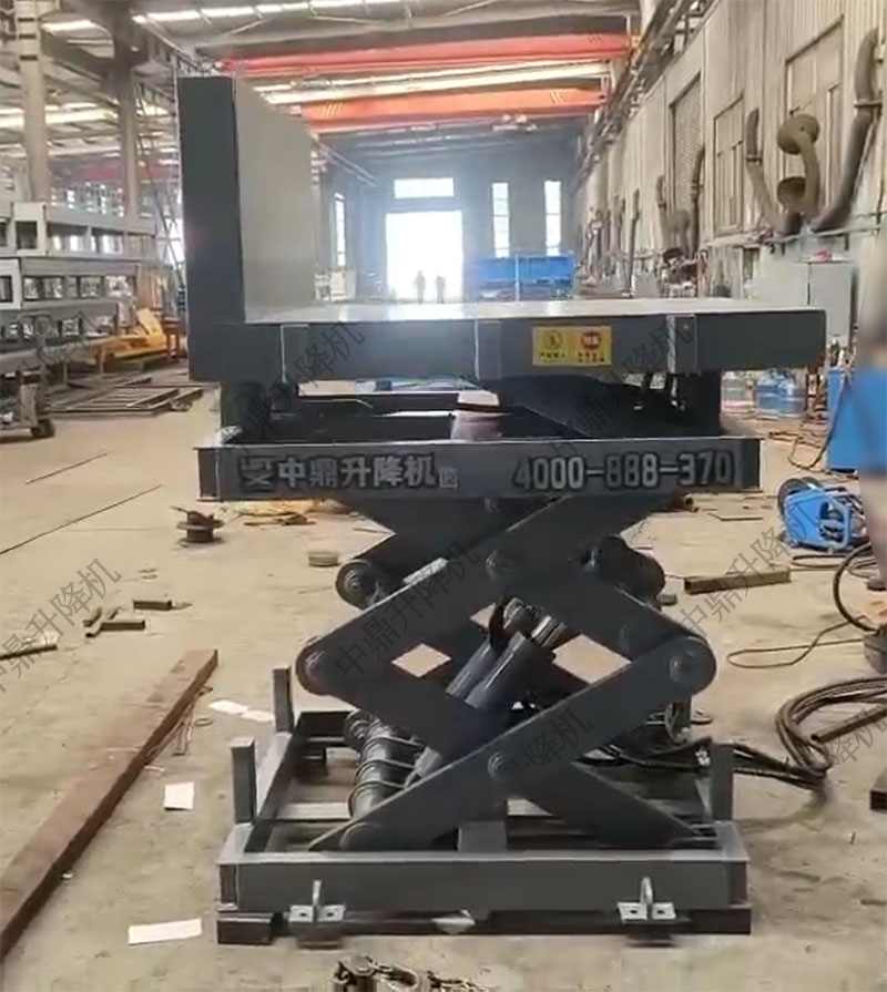 升降翻转机：货物倾斜捡料的高效解决方案 2025-11-03(图1)