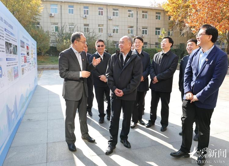 林武在山东师范大学讲授思政课并调研(图2)