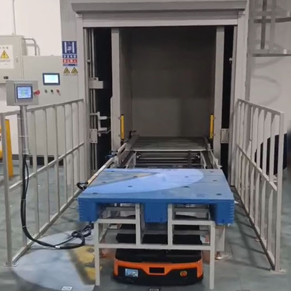 AGV对接往复式提升机的应用与优势 2025-08-20