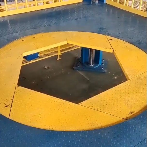 虹膜开口升降平台：大型装备装配领域的“柔性调节专家” 2025-08-26