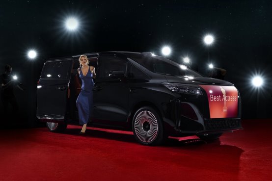 贾跃亭新物种FX Super One全球首发 桥梁战略赋能中国车企重构全球汽车格局(图3)