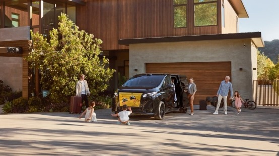 贾跃亭新物种FX Super One全球首发 桥梁战略赋能中国车企重构全球汽车格局(图2)