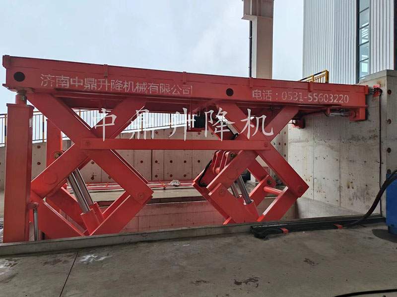 固定还是移动？剪叉式升降平台的两种常见类型 2025-08-06(图1)