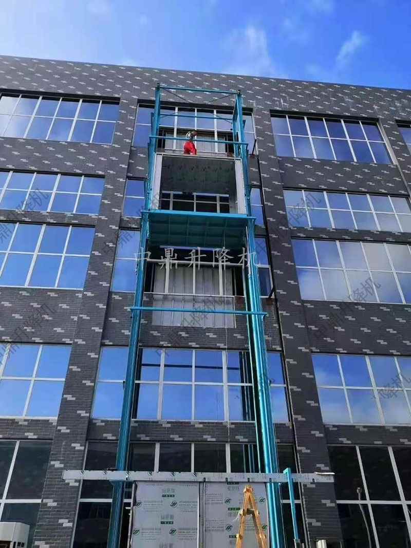 贴墙货梯：垂直运输领域革新方案助力多场景应用 2025-05-12(图1)