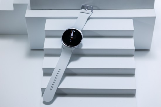 功能全面升级 三星Galaxy Watch8系列成新智能手表 - 新龙谷信息港