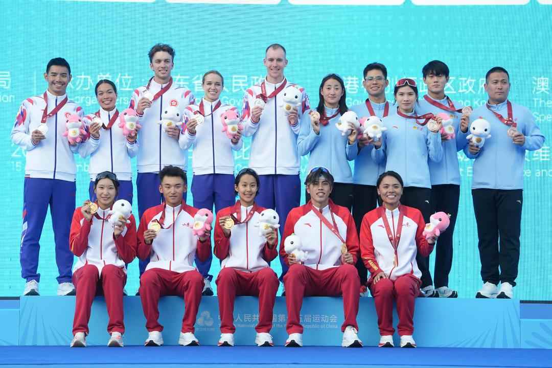 十五运会铁三混合接力 山东队成功卫冕冠军(图2)