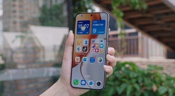 一千多适合父母用的手机 护眼抗摔续航强，选它就对了(图2)