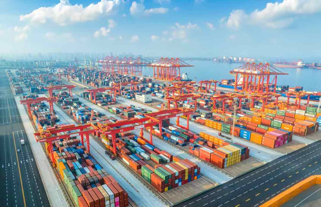 中国外贸顺差破万亿,山东贡献几何?(图2) 中国外贸顺差破万亿,山东贡献几何?(图2)