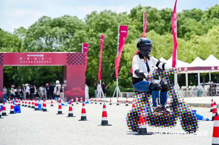 首驱科技多款新车硬核亮相，携手梦想投资人共创出行蓝图(图3)