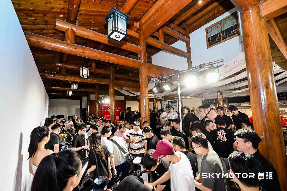 首驱科技多款新车硬核亮相，携手梦想投资人共创出行蓝图(图5)