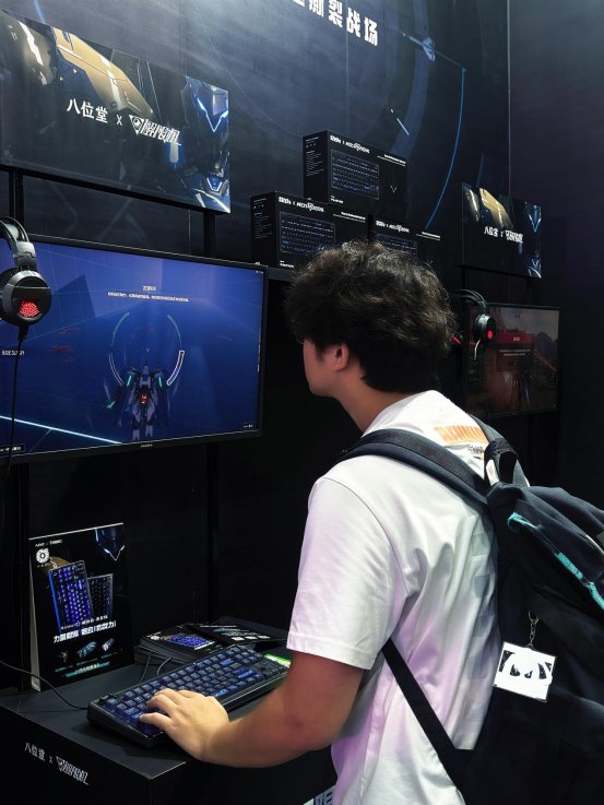 力量解限，键启爆发力，八位堂×解限机闪耀2025 Chinajoy(图4)