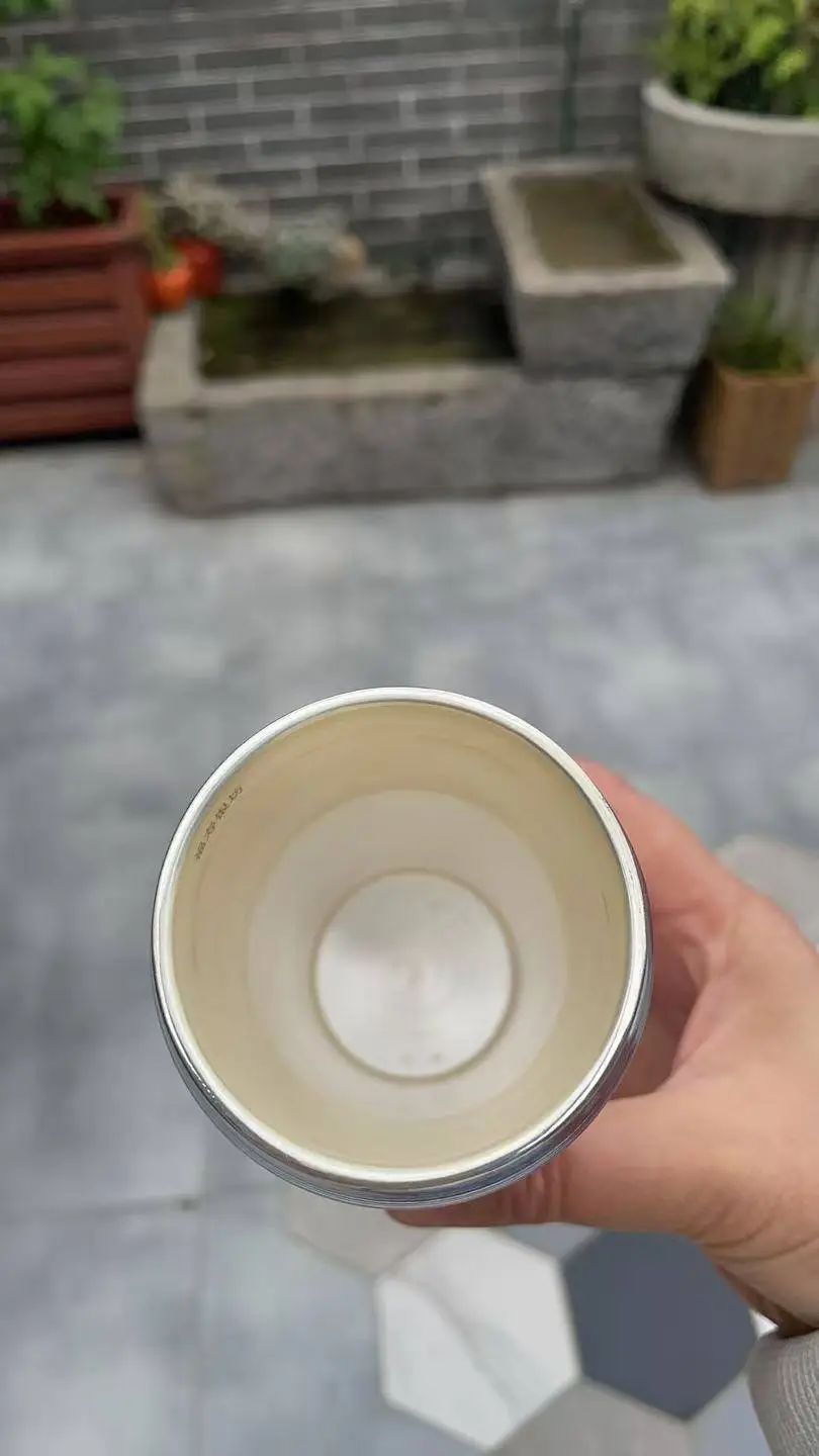 热搜！女子3年前花6000多元买钻戒送足银内胆保温杯，如今“身价”反转！(图4)