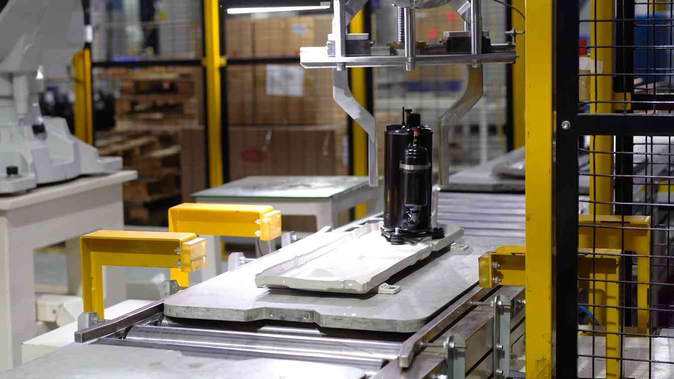 空气能大事件！纽恩泰超级工厂获评广东省2025先进级智能工厂(图5)