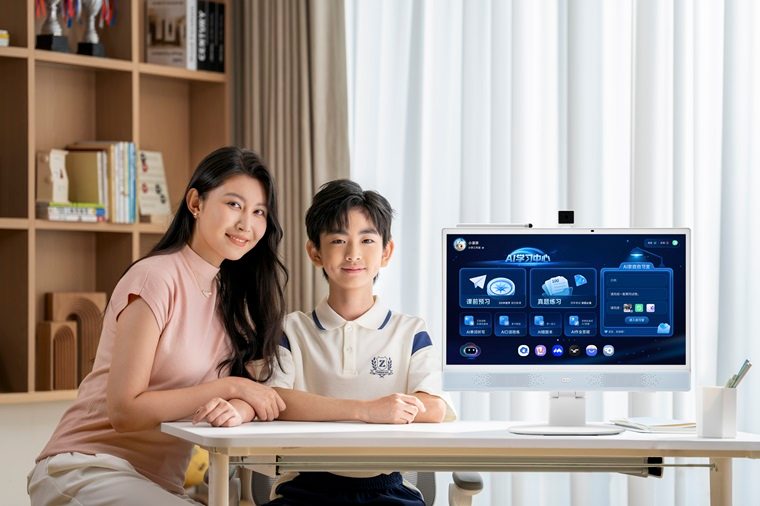 艺云小课屏T40&P40震撼上市，让学习更健康、更快乐、更自主