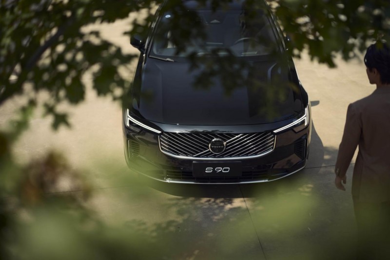 聚焦用户多元化需求，沃尔沃销量持续稳步提升(图4)