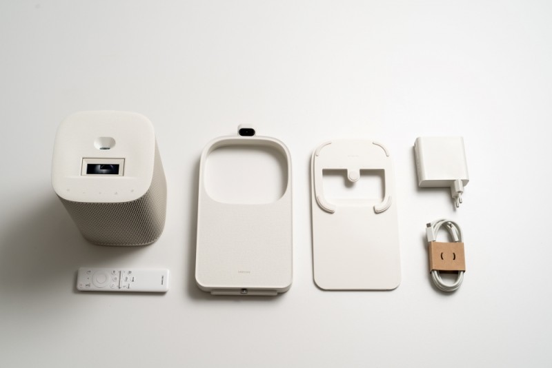 三星绚幕激光投影仪Premiere 5，揭秘指尖玩转巨幕观影的创新逻辑(图7)