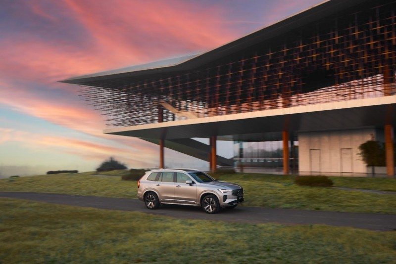 聚焦用户多元化需求，沃尔沃销量持续稳步提升(图5)